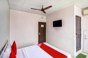 Hotel O Siya Residency